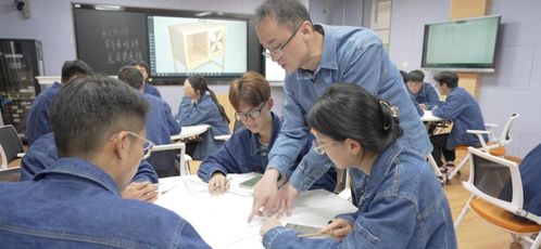 陳竹 躬耕職業(yè)教育 培養(yǎng)更多 能工巧匠